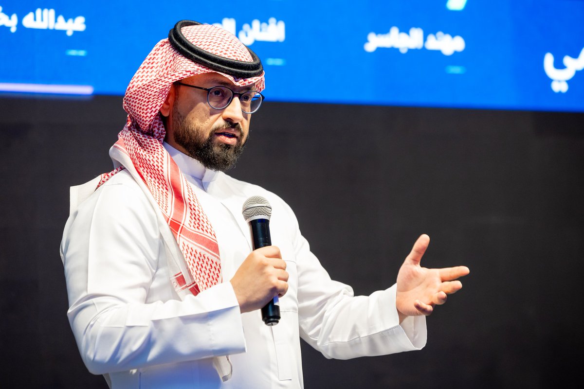 EntropymindsS's tweet photo. فخورون بمشاركة مديرنا التنفيذي عبدالله البخاري ضمن أبطال الاقتصاد الرقمي على مسرح @McitGovSa! 💡
استعرض عبدالله خلالها رحلته في ريادة الأعمال والتحديات التي واجهها.
شكرًا لـ @SdaAcademy و @CODE_MCIT على الدعم المستمر!
📎 https://t.co/z8X8wCIhTT
#WTISD #EntropyMinds https://t.co/EcWBJ6ltYp