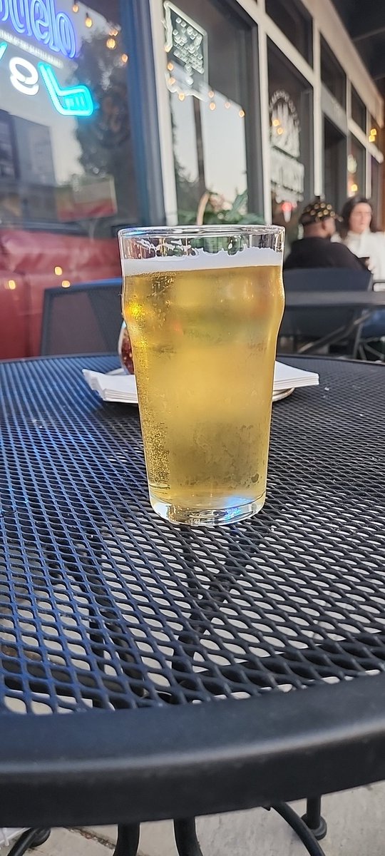 Los Northwest Brewing Co y su Puget Sound Pilsner. Fresca para estas tardes de casi verano #CervezasDeLaBarbaSabia