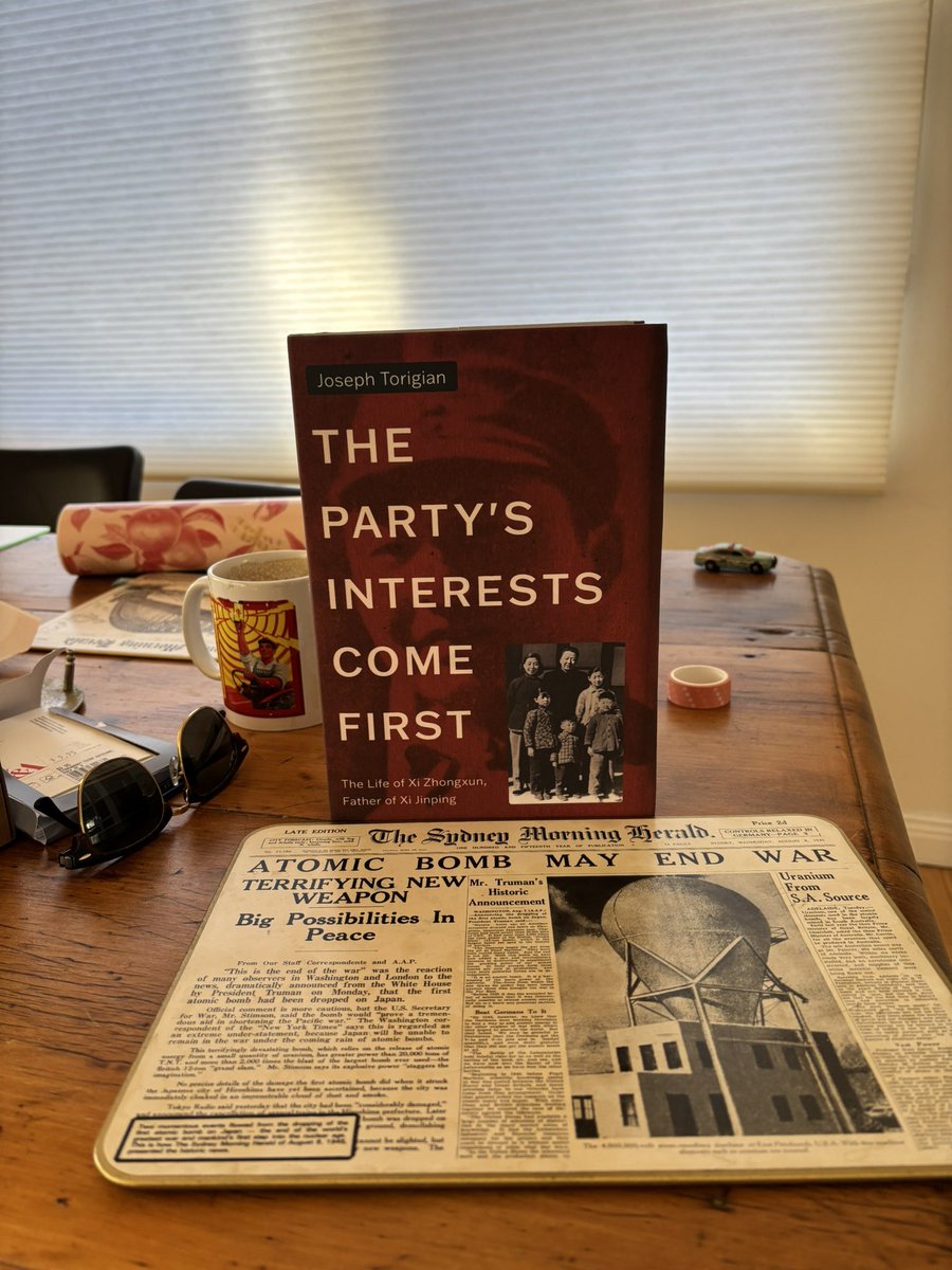 Graeme Smith 史林 (@graemeksmith) on Twitter photo If you read one book about China this year, make it this one! Extravagantly researched masterpiece from <a href="/JosephTorigian/">Joseph Torigian</a> If you read one book about China this year, make it this one! Extravagantly researched masterpiece from <a href="/JosephTorigian/">Joseph Torigian</a>