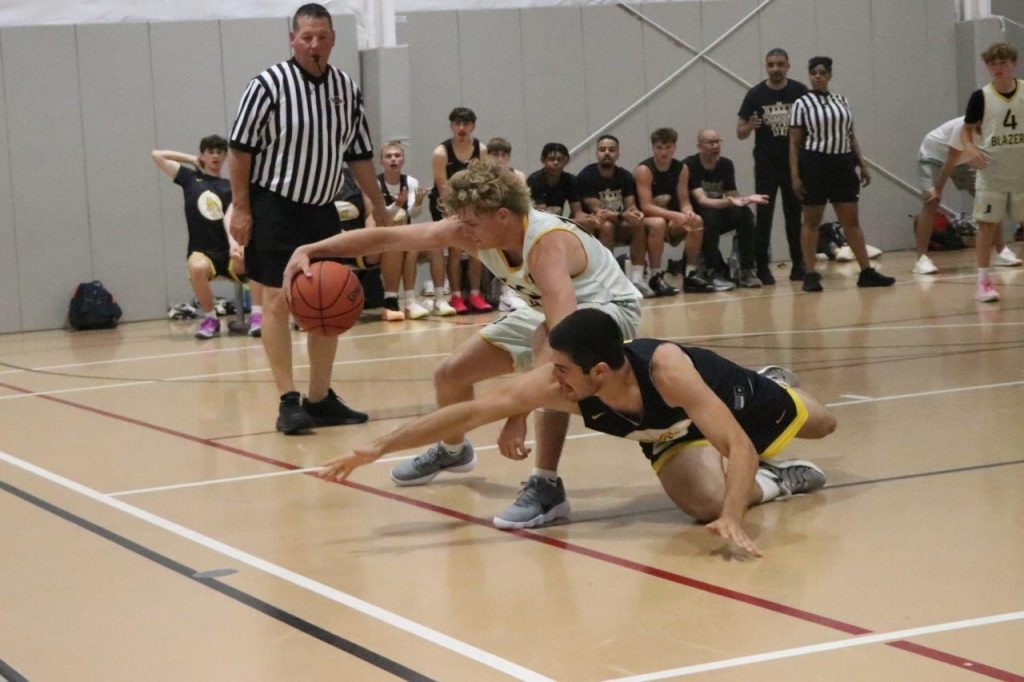 PHOTOS – UHA Blazers vs Murray Tigers at The Grind Session

yoursportsedge.com/2025/06/04/pho…