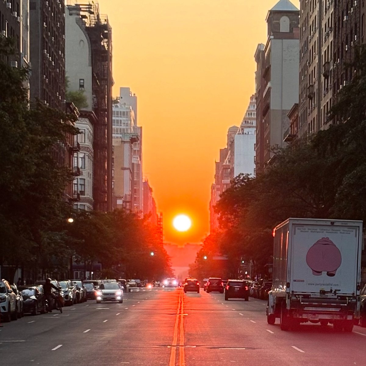 Snapped this pic of the Manhattan Solstice tonight.