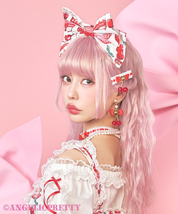 AP_shinjukuten's tweet photo. 🎀6/7(土)の入店に関するお知らせ🎀

2025年4月5日(土)より、新作発売日の入店方法を「事前抽選制」に変更させていただいております。

6月7日(土)入店抽選エントリー・詳細はこちら⤵️
https://t.co/91AT6uY6Es

♡締切：6月6日(金)9:00
♡入店時間シャッフル抽選発表：6月6日(金)午後 https://t.co/PJzerx0gil