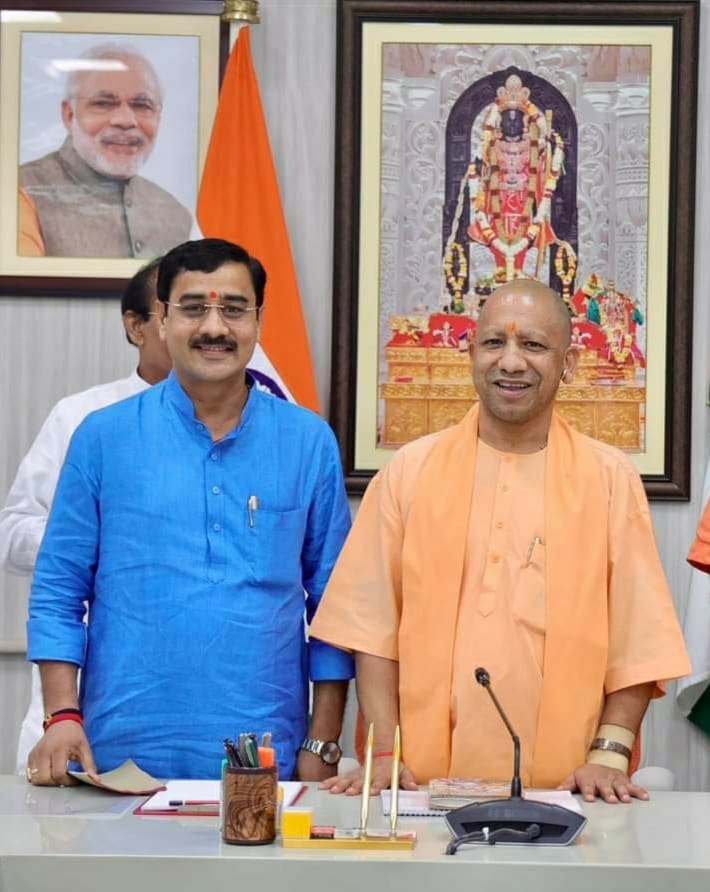 Divyans12857445's tweet photo. यशस्वी मुख्यमंत्री पूज्य MYogiAdityanath  जी महाराज को जन्मदिन की हार्दिक बधाई व शुभकामनाएं..💐🎂 https://t.co/YnBDVEe7tm