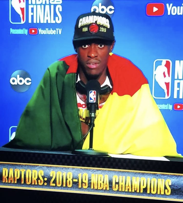Pascal #SpicyP SIAKAM pour une deuxième ascension sur le toit du Monde Basketballistique 🏀🏆💍✨

YEAH 💚❤️💛

#YesCers