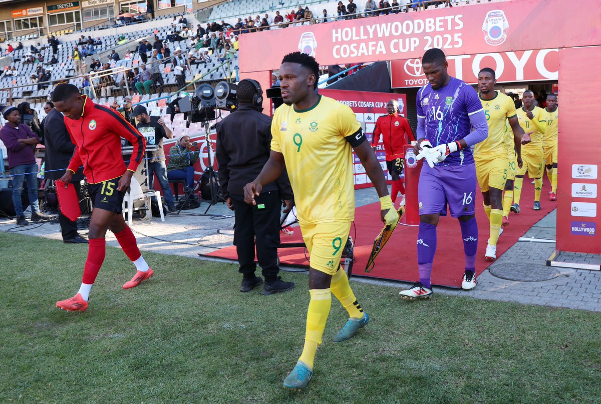 TSGALAXYFC's tweet image. Representing on the international stage ๐๐ฟ๐ฆ๐๐ฅ
@aQuelle @aQuelleViV
#Siyadumuza
#TheRockets
#TSG