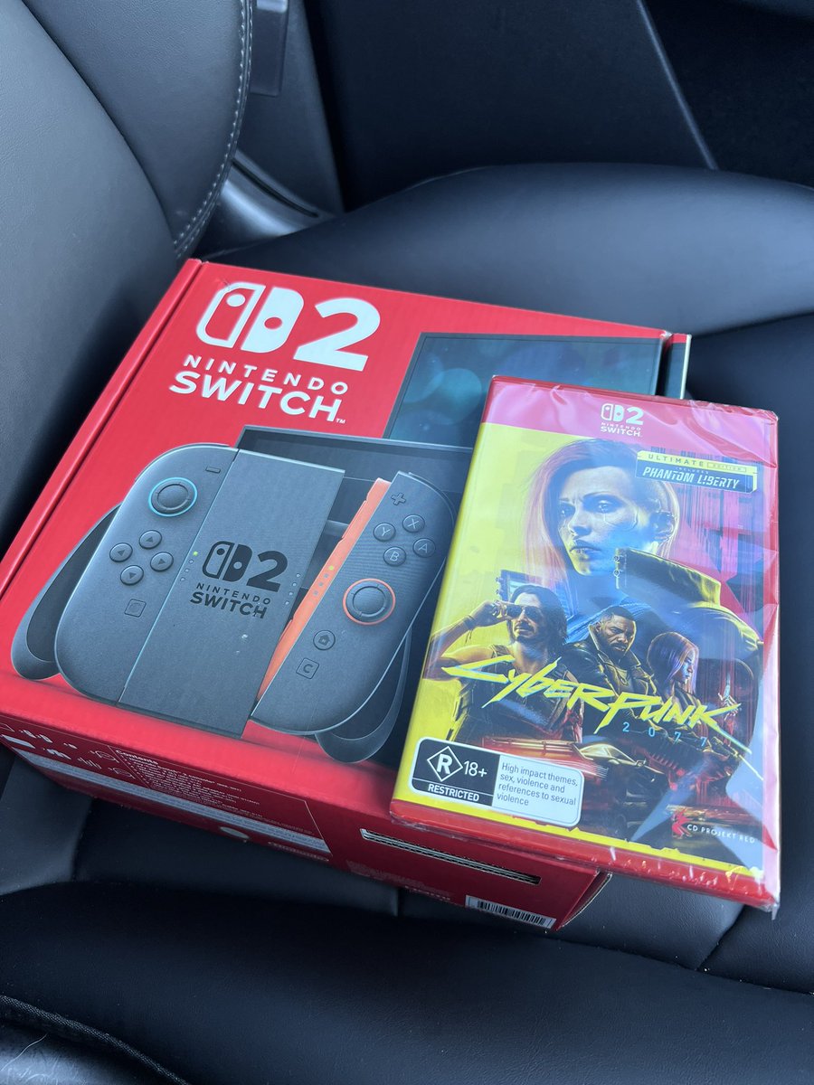 Nintendo Switch 2 + Cyberpunk 2077🫣
