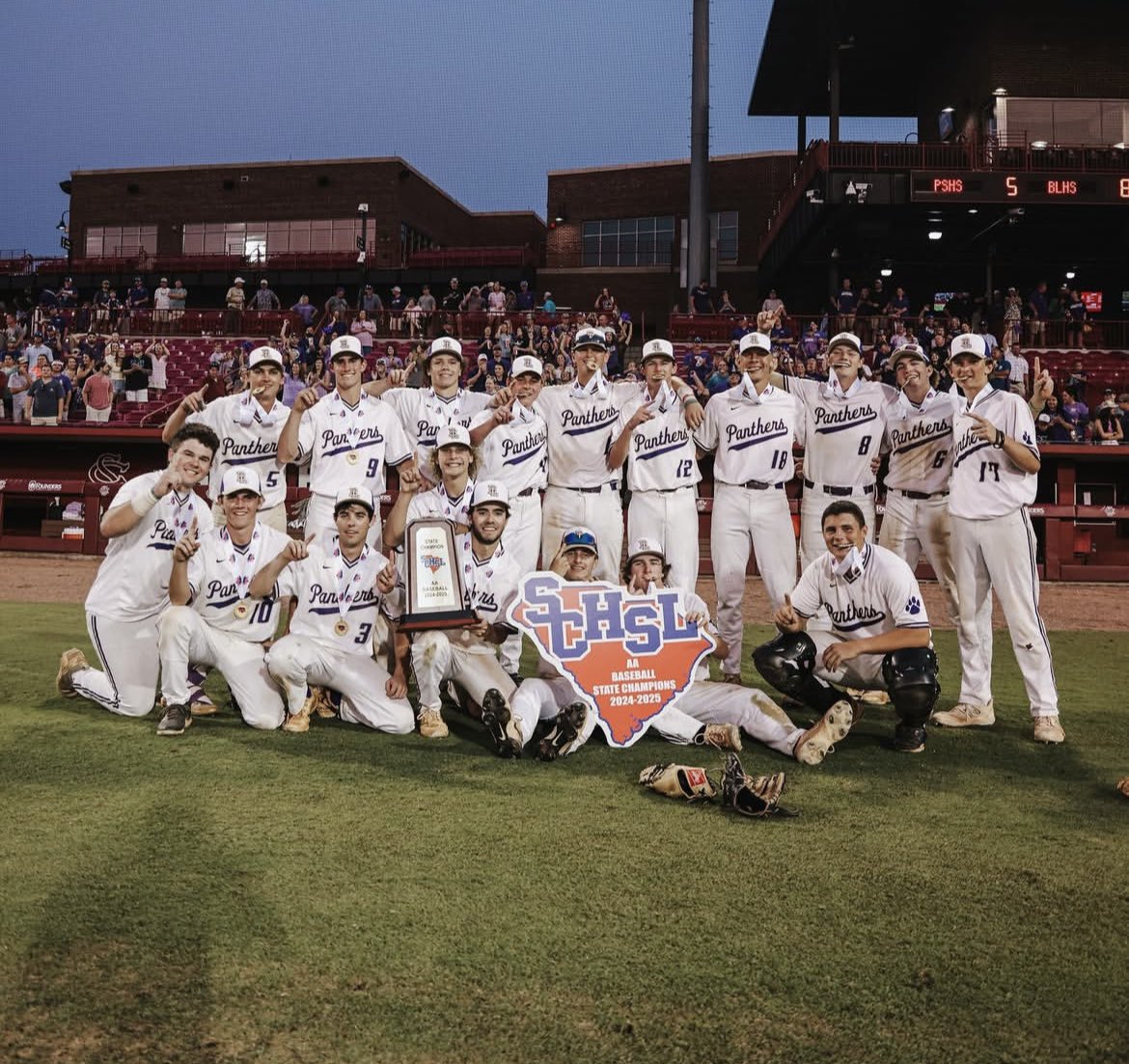 Tyler kneece tweet media