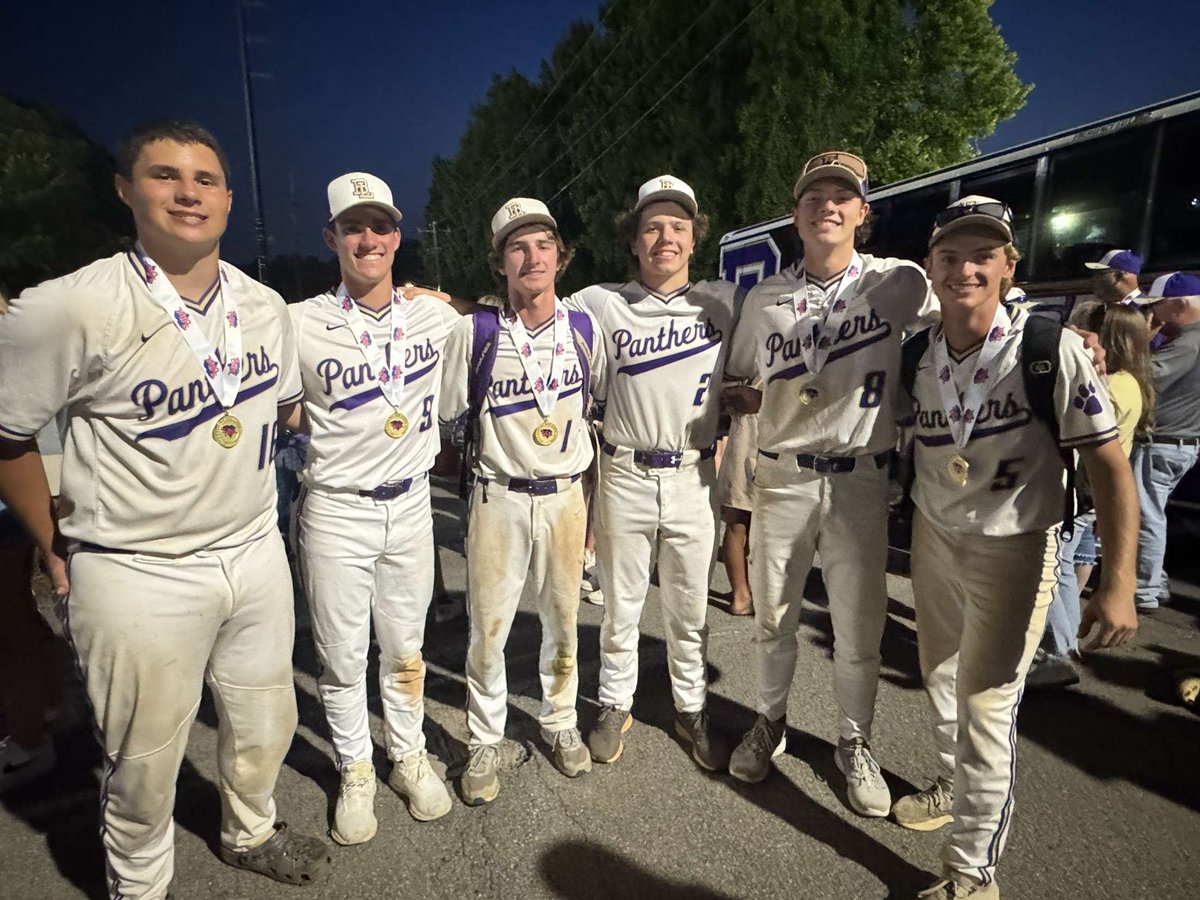 Tyler kneece tweet media