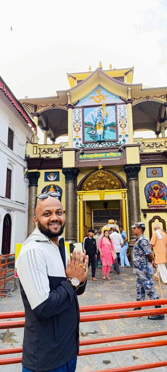 ज्यान यतिबेला काठमाडौ पशुपतिनाथमा 😍😘