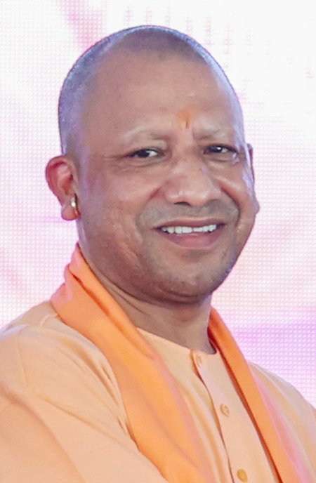 हम सभी के यशस्वी एवं लोकप्रिय मुख्यमंत्री @mYogiAdityanath महाराज जी को जन्मदिन के अवसर पर अनंत शुभकामनाएं।
💐💐💐
बाबा गोरखनाथ एवं गुरु महाराज जी की कृपा भी सदैव बनी रहें |
 मंगल के ईस वर्ष में भगवान बजरंगबली से आपके स्वस्थ एवं दीर्घायु जीवन की कामना करता हूँ। 🙏🏻