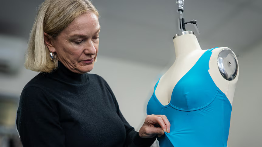 With just 3% of the clothing produced by local brands &amp; designers made in #Australia &amp; the #fashion industry facing a tariff hit, <a href="/AusFashCouncil/">Australian Fashion Council (AFC)</a> &amp; RM Williams have launched a strategy to bring #manufacturing back on-shore. 

Read more via <a href="/abcnews/">ABC News</a>: ow.ly/XbPm50W1sgn