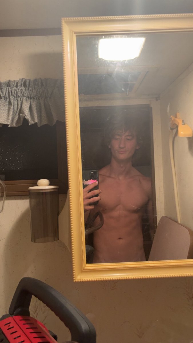 Yes it’s 9 inches, and yes you should click link, up to Yall, love the support either way #bathroompic