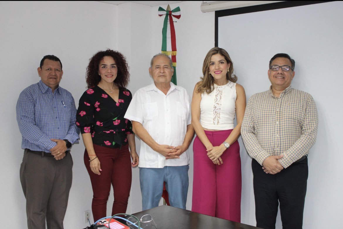 Gracias por su solidaridad, institucionalidad y profesionalismo permanente Mtro Mario Aguilar, Comisionado Presidente del @itaiptabasco 
Gracias por contribuir en la consolidación del <a href="/SeaTabasco/">SEA Tabasco</a>