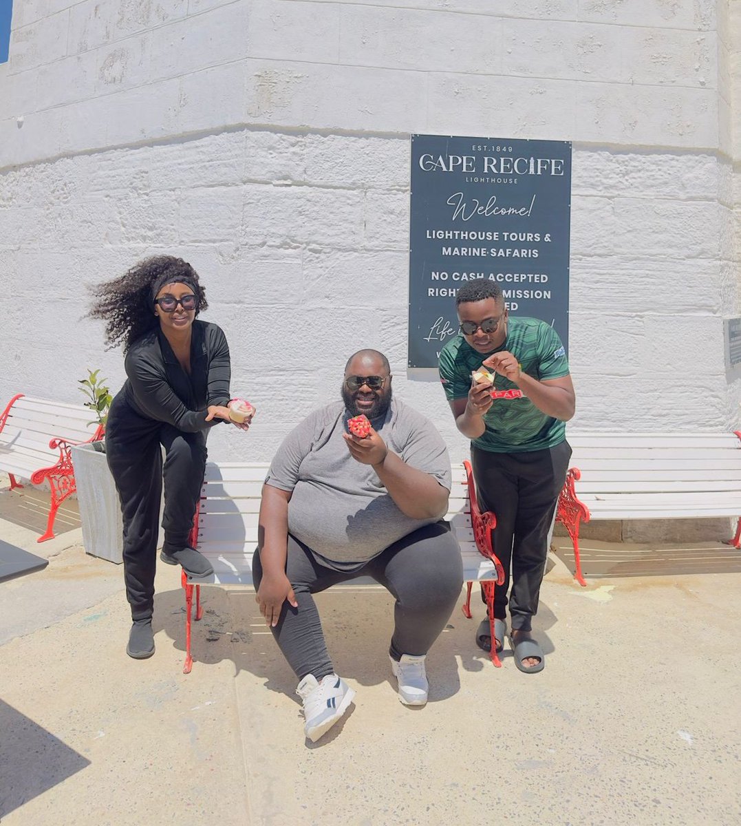 Hello! Morning! Eita! Masibesonke on #truBreakfast with Boyz Mpunzi, Sinazo Yolwa and Luyolo Mkalipi. This is the Only Breakfast That Matters. #Makuvukwe! 

☎️086 000 2375
📱072 999 8092