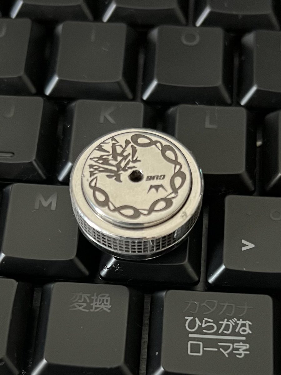 luca_0013's tweet photo. ふむ。かわええ。
が、一回全バラメンテしたいんだけどな。
この手のスイッチバラした事ないから怖い！
先輩方レクチャープリーズ
#GUSMOD
#vape好きな人と繋がりたい https://t.co/7rpfP6iS3C