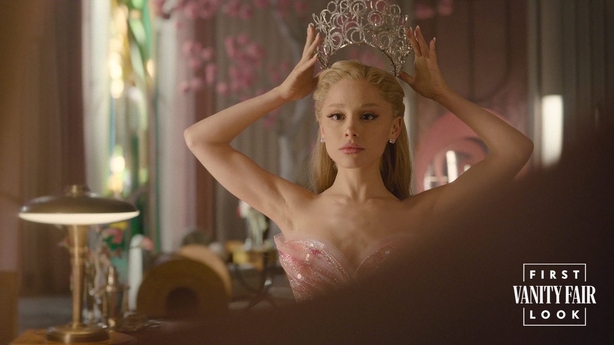 something about glinda/ari being serious and mad… absolute cinema