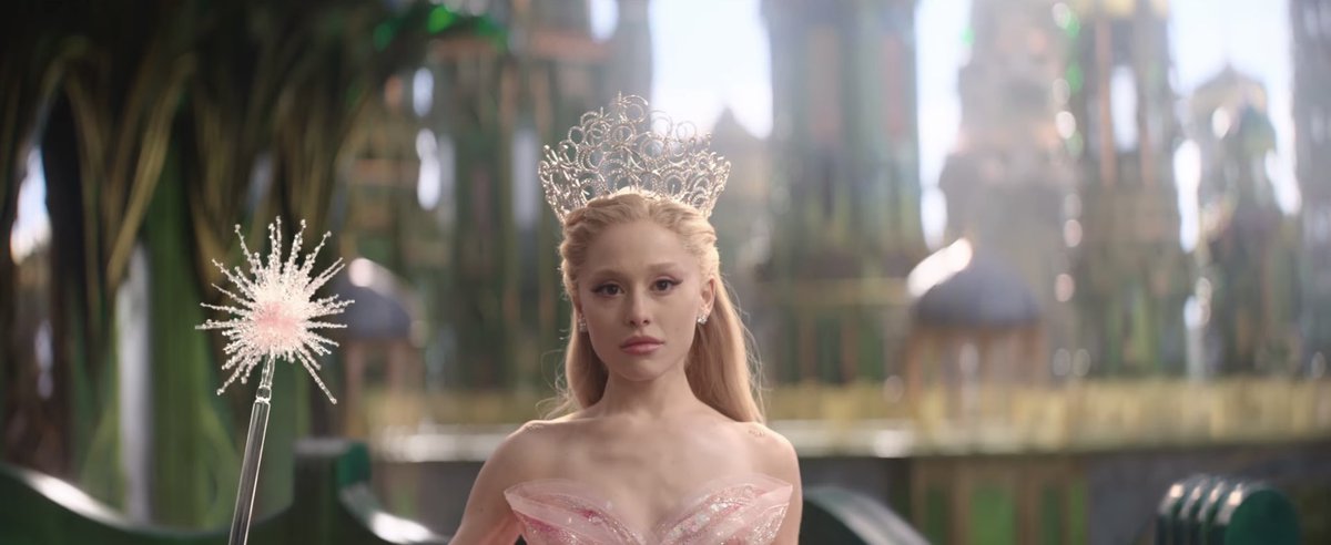 erollsversion's tweet photo. something about glinda/ari being serious and mad… absolute cinema https://t.co/4qVWxizyTV