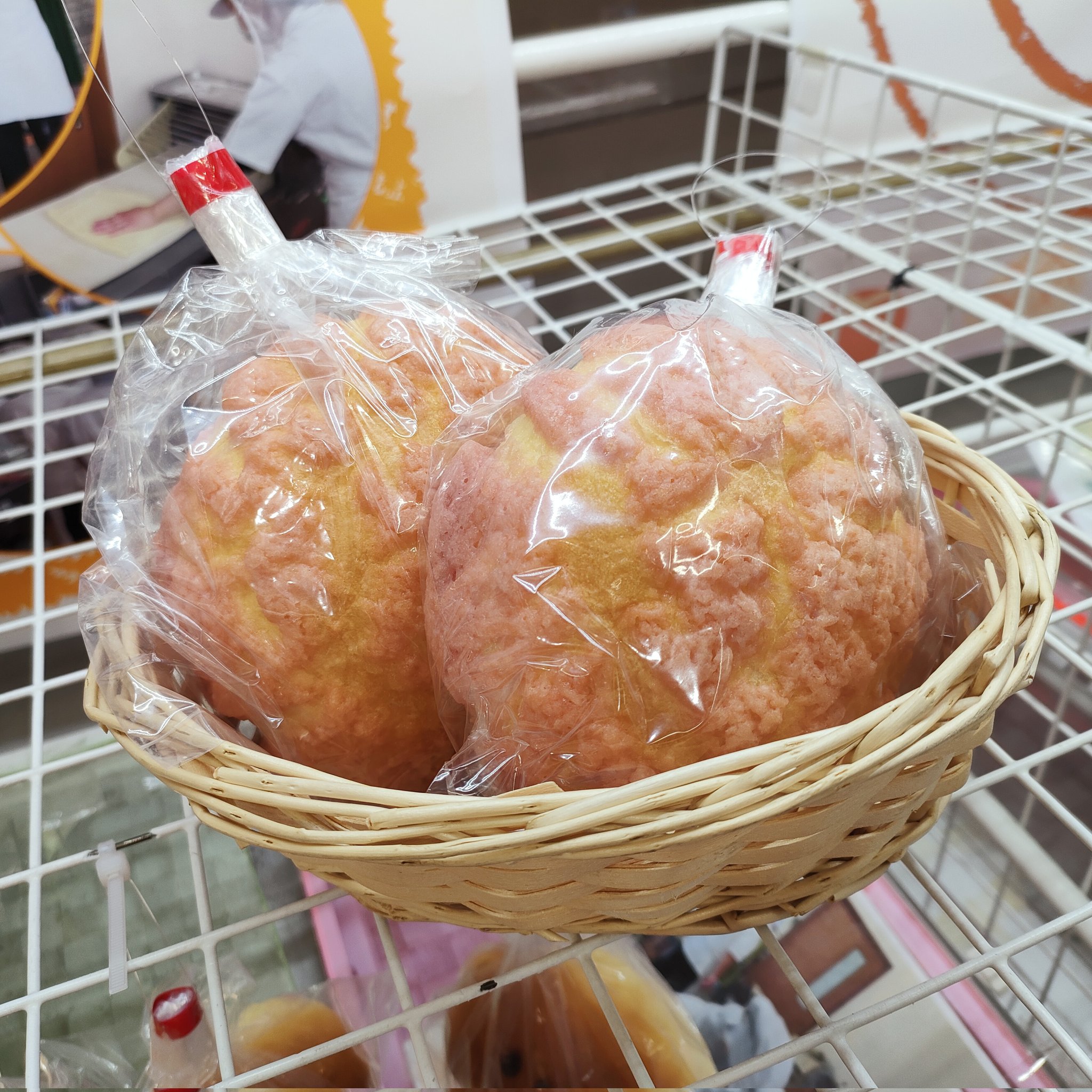 いちごメロンパン hqdefault.jpg