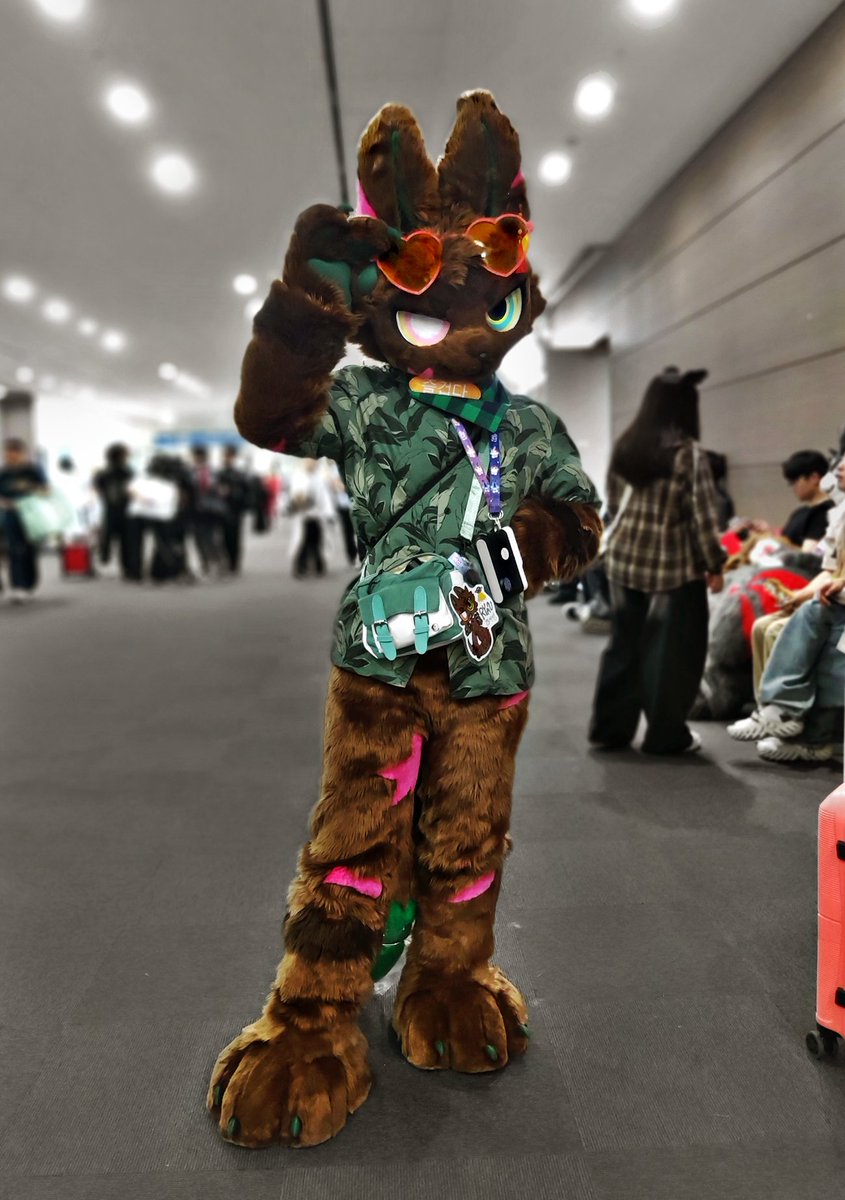 플레이엑스포 - <<a href="/Ryan63fur/">Ryan 라이언👽🐺</a>>

라이언 님 :) 담엔 꼭 더 이쁜 사진으로..😅

#플레이엑스포 #플엑