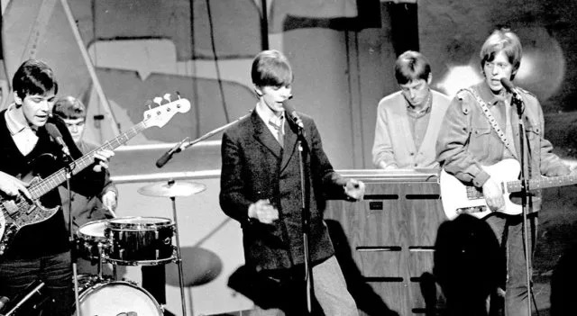 5 June 1966, The Bowie Showboat at Marquee Club in London. The cost of entry to David Bowie’s live lunchtime show was three shillings (equivalent to £3.90 today, allowing for inflation).