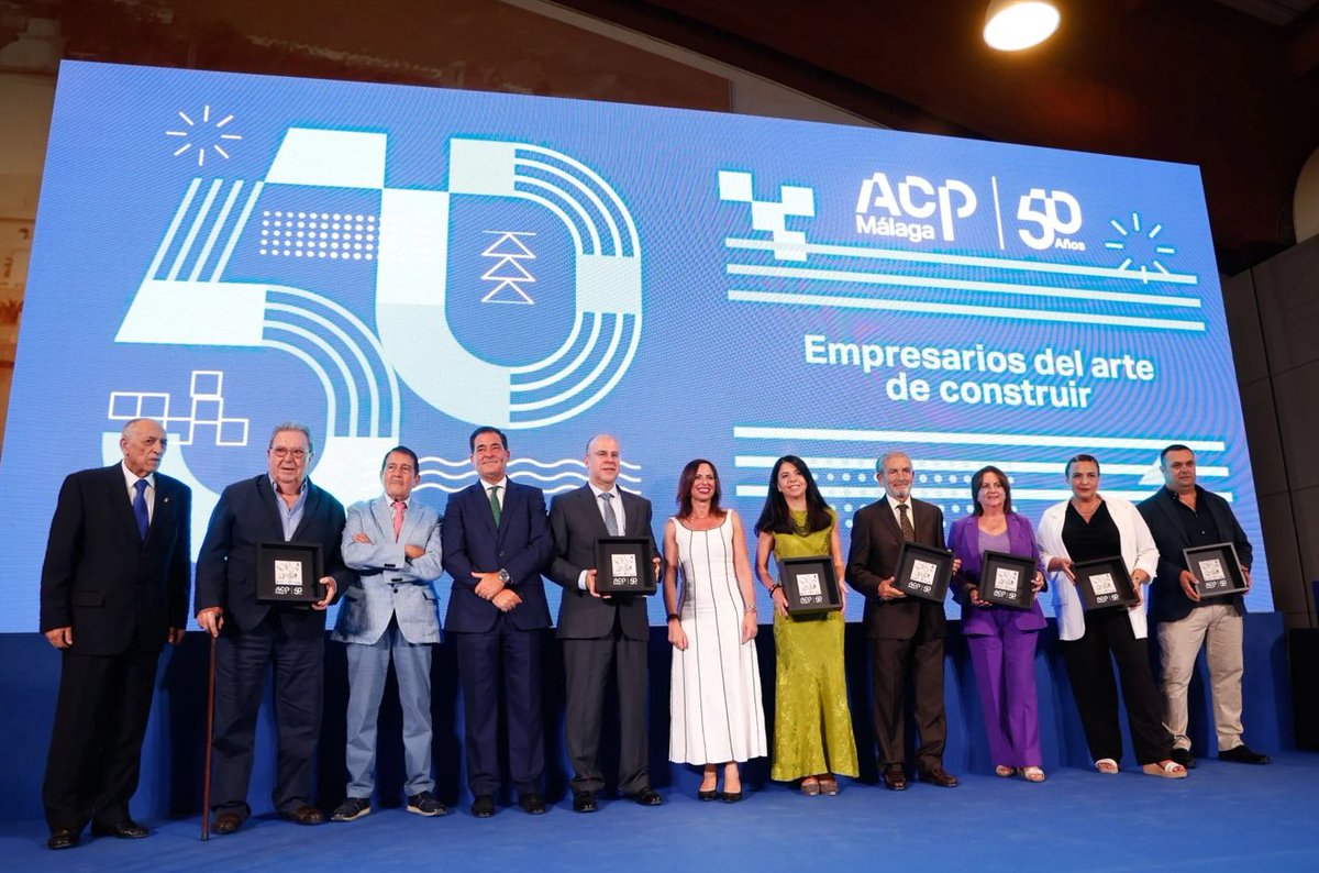 Simed (@simedmalaga) on Twitter photo 🏗️ Medio siglo construyendo Málaga: la <a href="/acpmalaga/">ACP Malaga</a> celebra su 50º aniversario.
ℹ️ Más info: diariosur.es/malaga/acp-cum…
#tech #sectorinmobiliario #vivienda #inversión #RealEstate #venta #Alquiler 🏗️ Medio siglo construyendo Málaga: la <a href="/acpmalaga/">ACP Malaga</a> celebra su 50º aniversario.
ℹ️ Más info: diariosur.es/malaga/acp-cum…
#tech #sectorinmobiliario #vivienda #inversión #RealEstate #venta #Alquiler