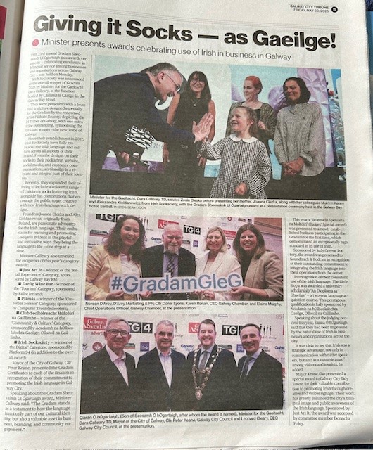 Noreen D'Arcy (@noreendarcy) on Twitter photo “Giving it Socks” gach lá anseo San oifig #gaeilgeagusfáilte - Buíochas Mór <a href="/CTribune/">Connacht/CityTribune</a> & <a href="/GaillimhGaeilge/">Gaillimh le Gaeilge</a> #gradamgleg
Comhghardeas leis ba buaiteoirí ar fad i 2025 “Giving it Socks” gach lá anseo San oifig #gaeilgeagusfáilte - Buíochas Mór <a href="/CTribune/">Connacht/CityTribune</a> & <a href="/GaillimhGaeilge/">Gaillimh le Gaeilge</a> #gradamgleg
Comhghardeas leis ba buaiteoirí ar fad i 2025