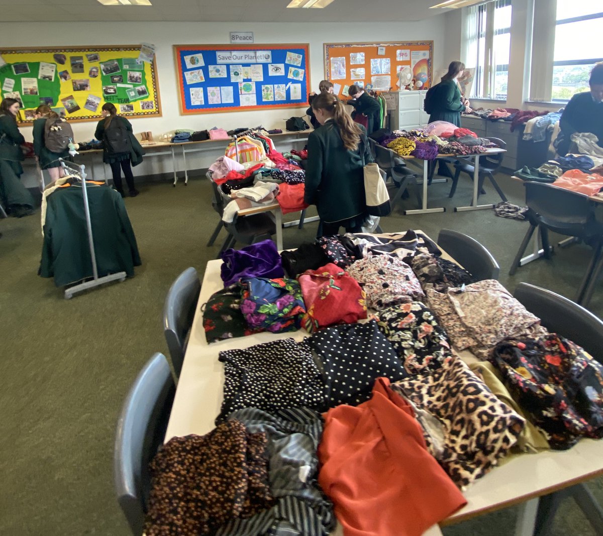 Our 6th successful #swapshop! Great to see such a big turnout as attitudes towards fast fashion &amp; sustainable shopping are clearly changing! There’s nothing like the thrill of getting something for absolutely no cost. See you in September! #prelovedfashion <a href="/StCeciliasDerry/">St. Cecilia’s College</a>👚👗♻️
