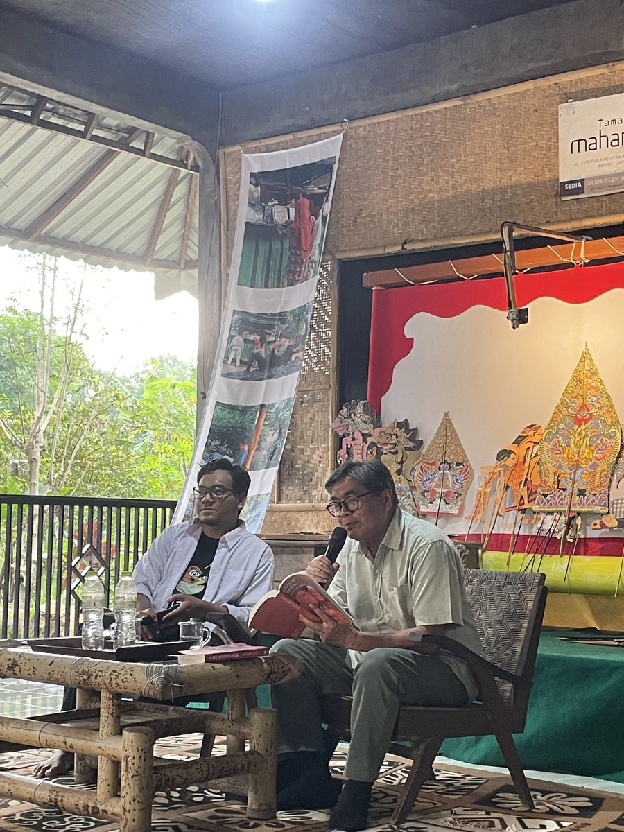 Dokumentasi dari sarasehan sama Romo Sindhu bisa manteman akses di sini, ya...
drive.google.com/drive/folders/…