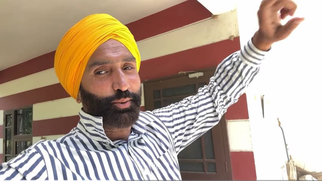 पंजाब पुलिस ने यूट्यूबर जसबीर सिंह को भारत में पाकिस्तान की ISI के लिए जासूसी नेटवर्क चलाने के आरोप में गिरफ्तार किया है।
जसबीर सिंह पंजाब के रूपनगर ज़िले के गांव महलां का रहने वाला है।

#PakistaniSpy