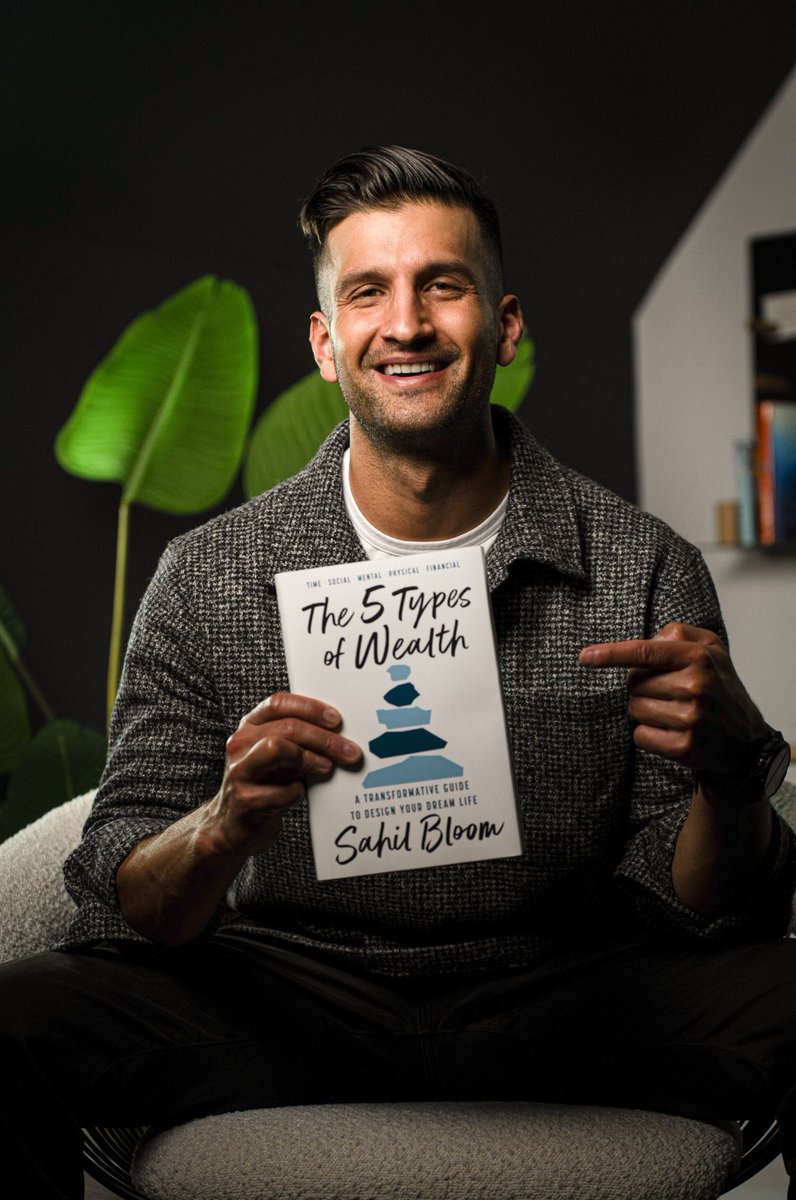 Decoder_Verse's tweet image. A note of respect to @SahilBloom . 
Your book taught me success is more than money . it’s time, health, relationships &amp;amp; peace.
I wrote Turning 24 for those starting with raw vision.
Two books. One purpose. Grateful to follow your path.
@Decoder_Verse 
#Respect #Gratitude
