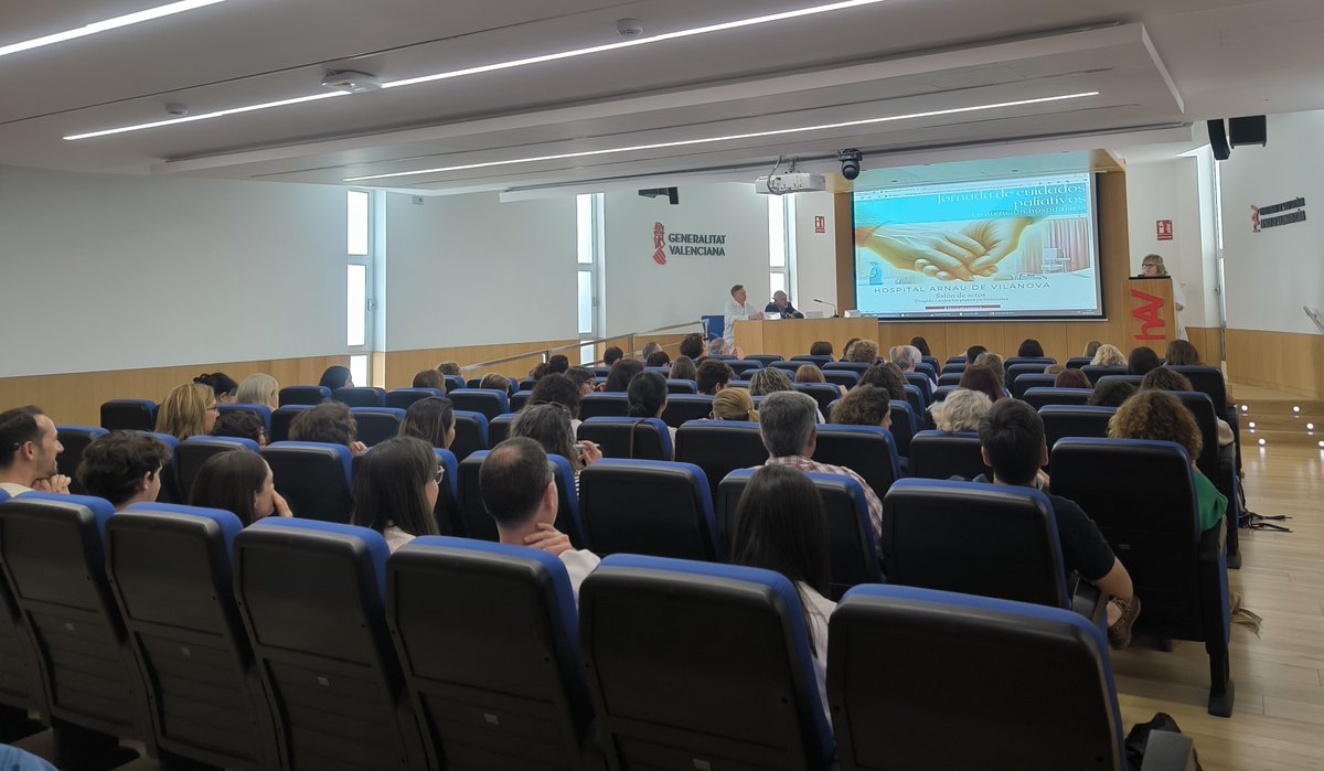 El Hospital Arnau de Vilanova ha acogido una Jornada sobre Cuidados Paliativos en Atención Hospitalaria, en el que se han actualizado conocimientos y habilidades paliativas, incluyendo control del dolor, síntomas y soporte emocional.