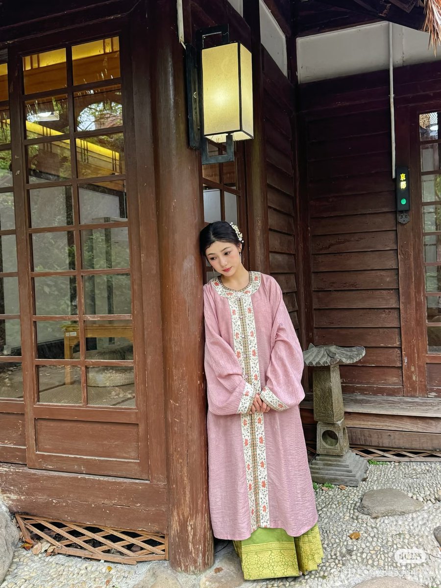damingwangchao5's tweet photo. ©️杉水集
#漢服 #汉服 #hanfu #HanChinese #한푸 https://t.co/fHNEtfoNAj