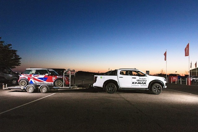 Isuzu D-Max supports step up in class for Andy Langley Racing 🏁

isuzumedia.co.uk/releases/592

#Isuzu #DMax #DrivenToDo #Dealer #AndyLangleyRacing #MiniChallenge #DesiraGroup #Desira