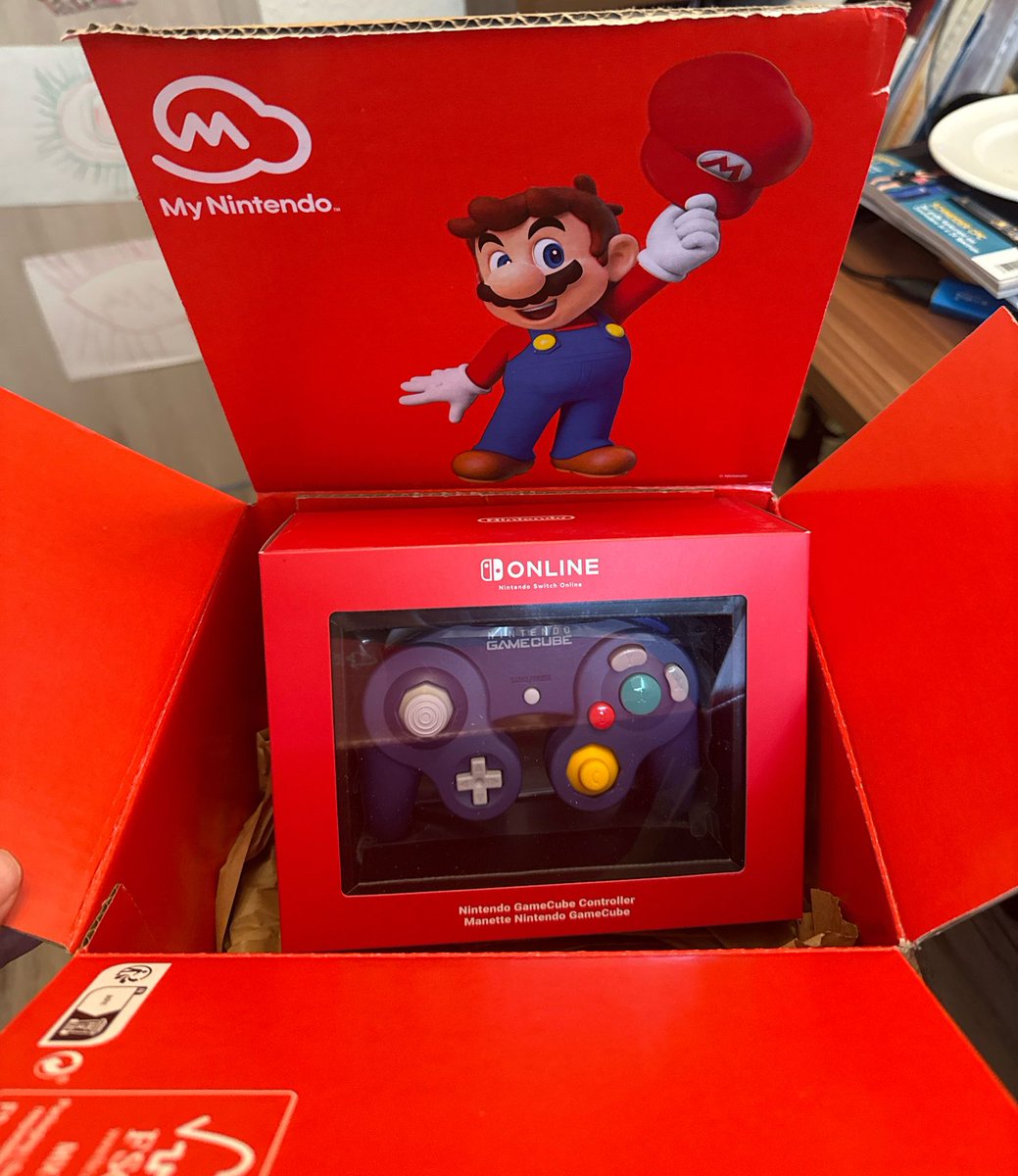 BBsan2k's tweet image. Well - at least now I can play GameCube on GameCube now😃 DHL wasn’t able to pick BOTH Nintendo packages up at the same time apparently 🤣