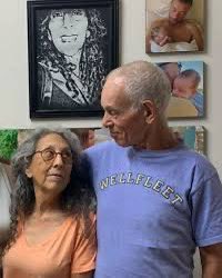 “L'armée israélienne et le Shin Bet ont mené une opération nocturne complexe à Khan Younès pour récupérer les dépouilles de Gadi Haggai, 73 ans, et Judy Weinstein, 70 ans. Le couple avait été enlevé de leur domicile au kibboutz Nir Oz lors de l'attaque du #7Octobre2023 . Les