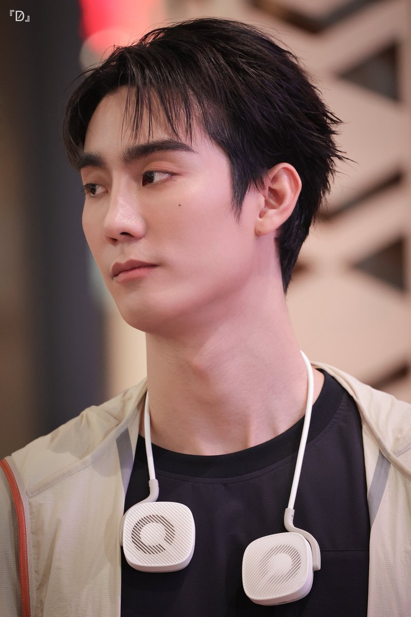 แป๋ววววว

FORCE WITH BENEUNDER
#BeneunderxForce
#fforce_ <a href="/fforcejs/">ฟอสสึมิอาจแทนคุณได้</a>