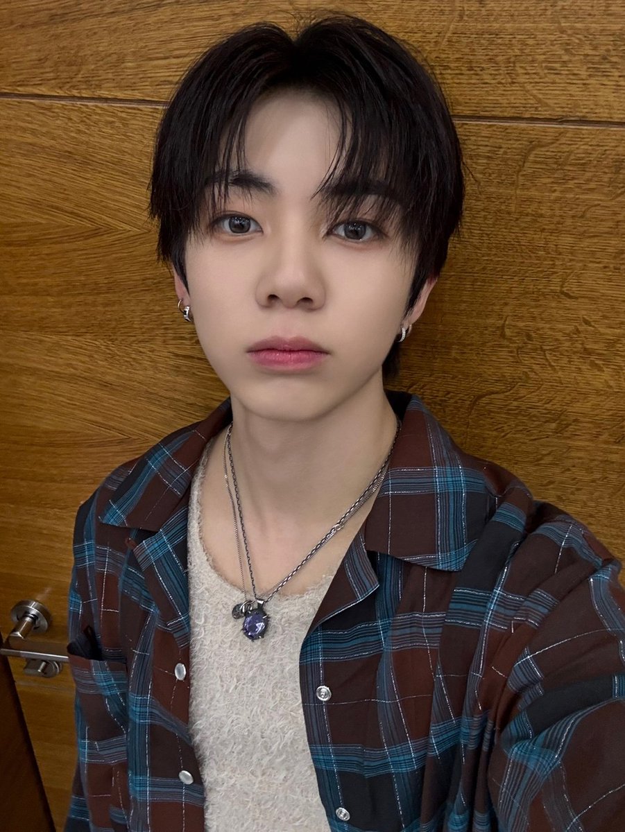 🤎🤎

#8TURN #에잇턴 #エイトターン
#승헌 #SEUNGHEON #スンホン