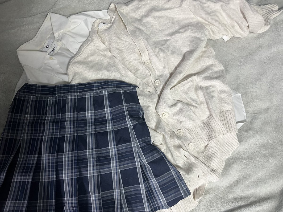 saki____0's tweet photo. 💗コスプレ制服💗

コンカフェのお仕事で沢山使ってました❕

もう辞めちゃってるので使う機会がなくなり出品します♡

3点セットでもバラ売りでも🙆🏼‍♀️

希望額とともにdmおねがいします♡

#制服売ります #制服コスプレ #学生服コスプレ #私服売ります #私服売り子 #売り子女子 #売り子 #下着売ります https://t.co/CGSazVMRai