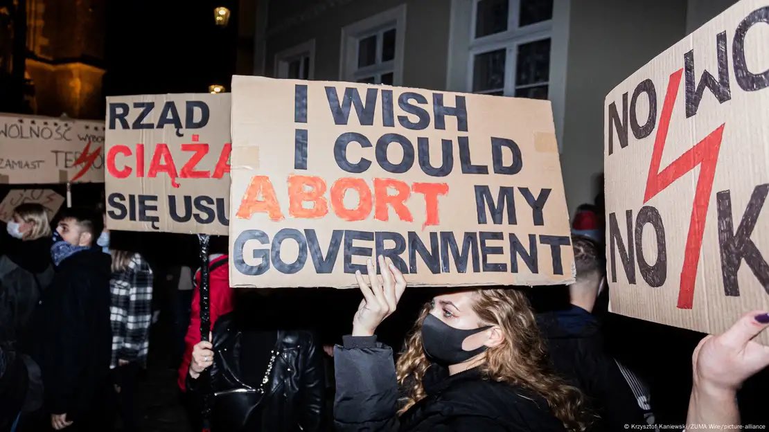 macie TAKIE zdjęcia ze strajku kobiet, a używacie ai. debile