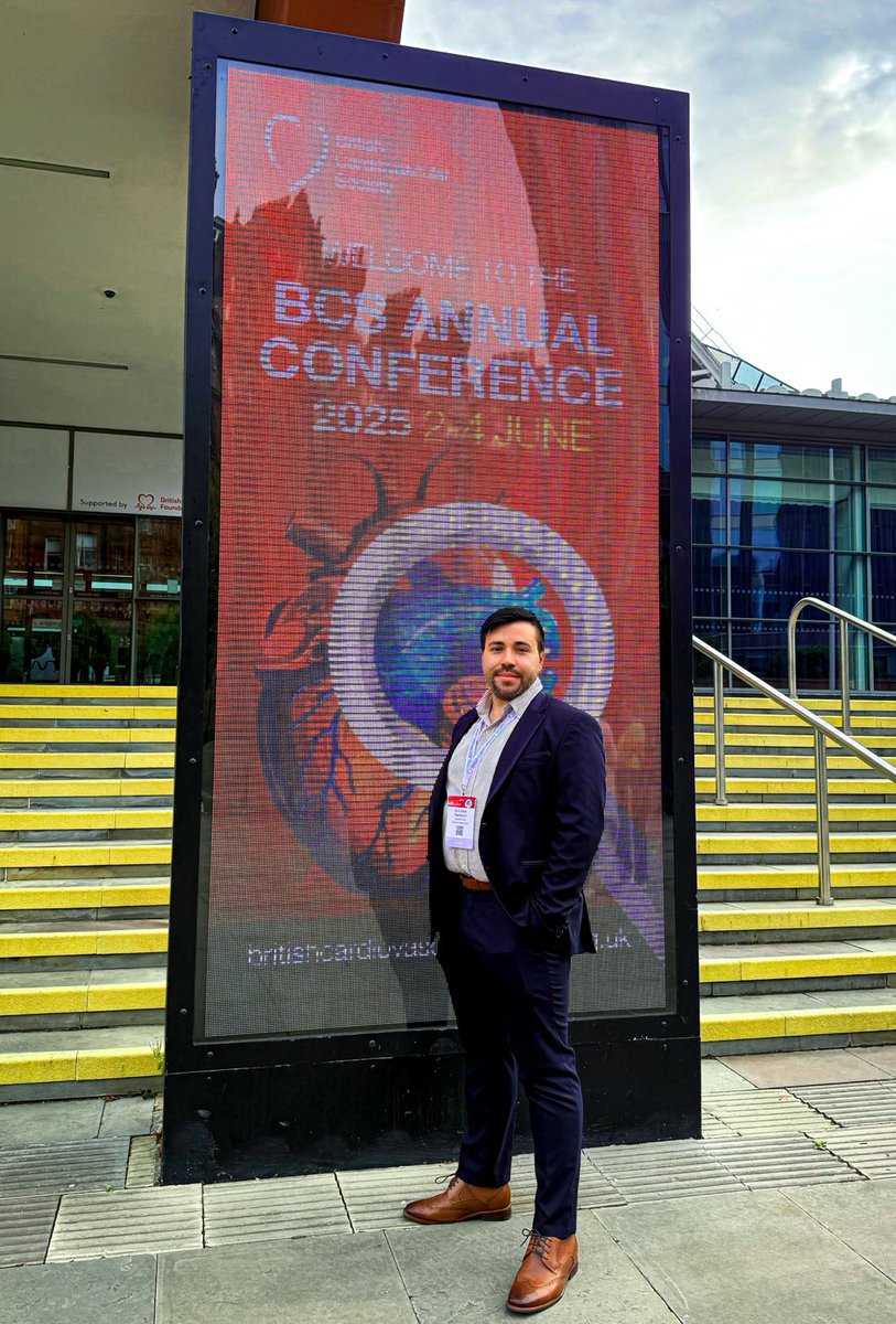 CTopriceanu's tweet image. It is an honor to win the @BritishCardioSo 'Best of the Best' award in Imaging!
Using data from #MyoFit46, a @TheBHF-funded @UCL_ICS study (PI @gabycaptur), we explore the impact of life-course #bloodpressure on myocardial #perfusion in older age by #whycmr!