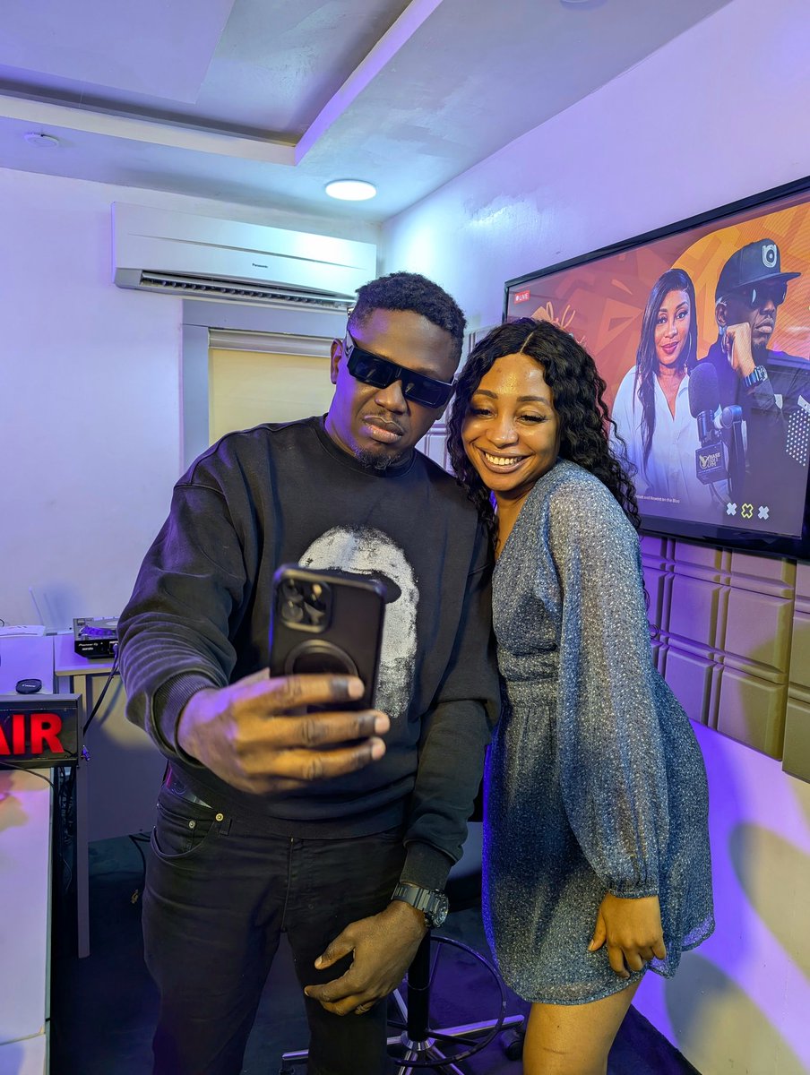 CharityOwoh's tweet photo. Om and off sir conversations with @illBlissGoretti are fast becoming my top favs! Oga boss aka 10 toes boss #BullyDem https://t.co/P3y3iD89aV