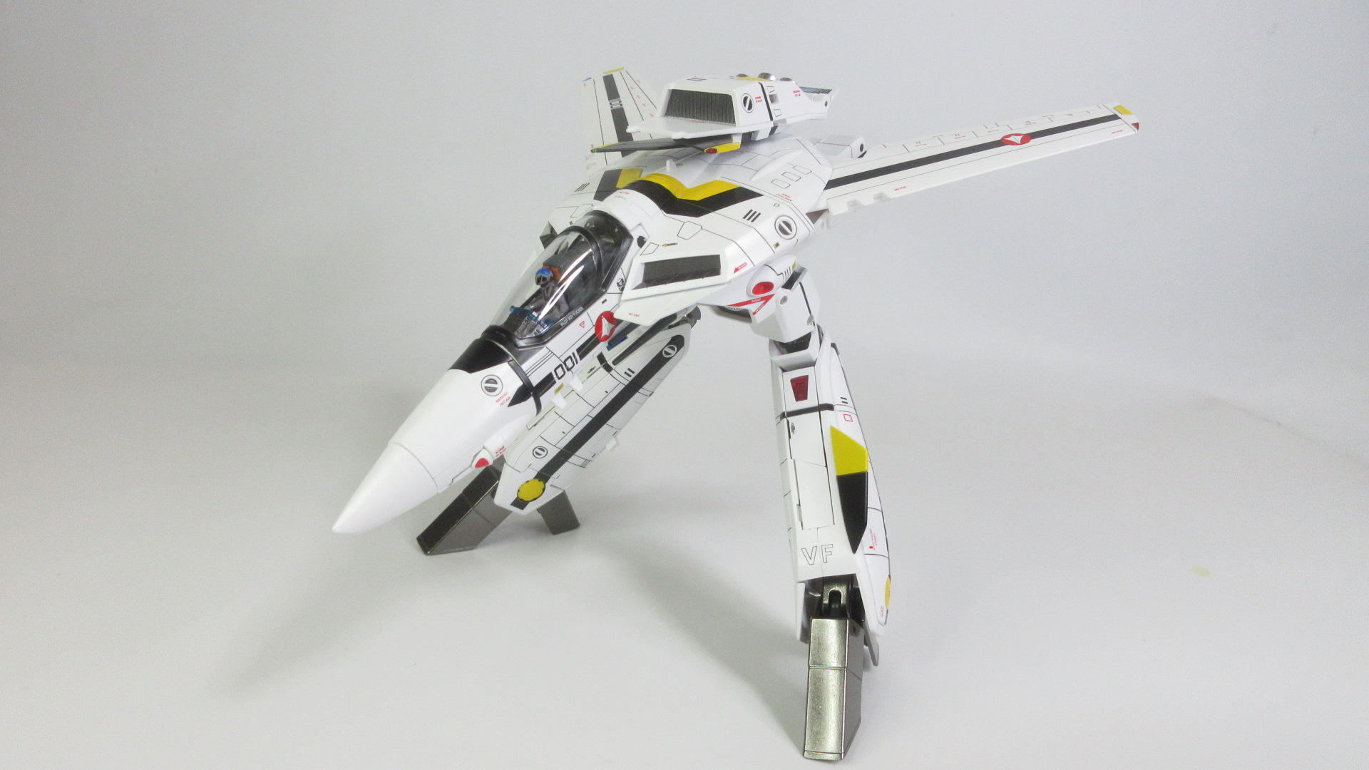 ThreeZero ロボ道マクロス VF-1S バルキリー ロイ・フォッカー機 61xZ7DA-LHL._AC_UL210_SR210,