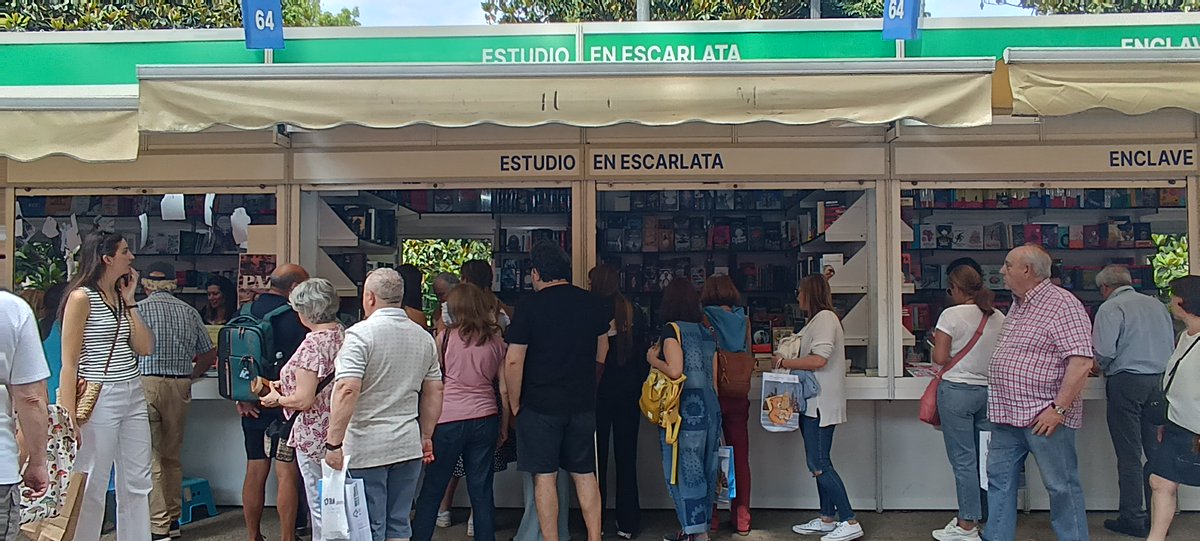 Estuvimos en la Feria del Libro y así nos recibió nuestro querido amigo Juan de Estudio en Escarlata. ¿Que de qué va la cosa? ¡Fácil!: ivoox.com/e01-libreria-e…