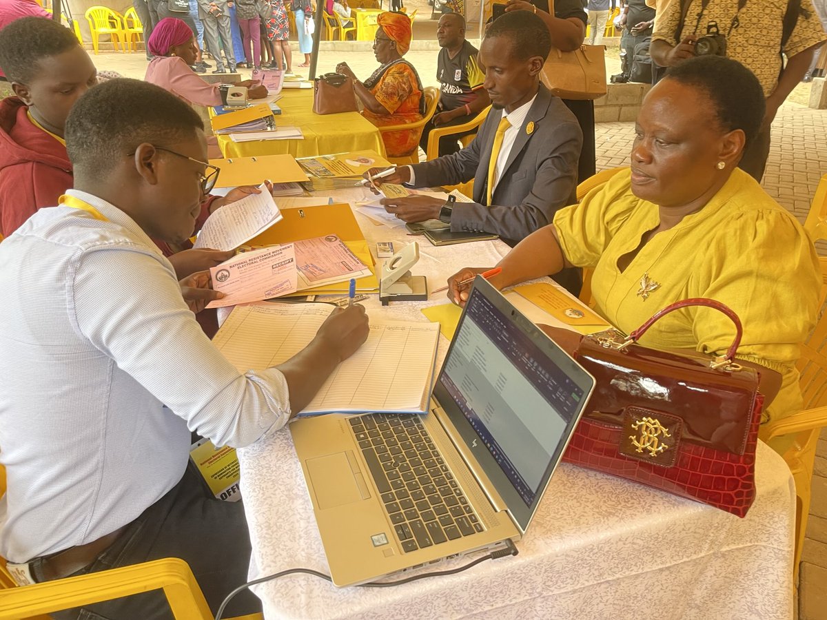 Nyakikongoro_R's tweet image. I have picked my nomination forms to represent the great men and women of sheema . May God guide me in this journey