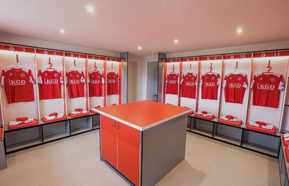 The Non-League Paper (@nonleaguepaper) on Twitter photo A bespoke changing room sets the stage for success.
<a href="/APFurn/">AP Furniture</a> designs spaces that inspire non-league heroes.
#NonLeague A bespoke changing room sets the stage for success.
<a href="/APFurn/">AP Furniture</a> designs spaces that inspire non-league heroes.
#NonLeague