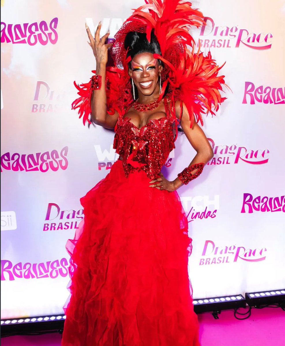 Drag_Crave's tweet photo. Melina Blley, Mellody Queen, Mercedez Vulcão &amp; Paola Hoffmann Van Cartier look amazing for the Watch Party Lindas Drag Race Brasil "Meet the Queens" event in São Paulo, Brazil. https://t.co/1ooaWTXqtO