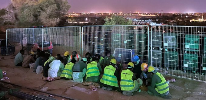 SALMMA1997's tweet image. 🔔@amnesty warns #SaudiArabia’s new ILO labor deal risks being empty without deep reforms to end migrant workers’ exploitation under the abusive #kafalasystem.
Despite the agreement, unions filed formal complaints over ongoing rights violations &amp;amp; lack of independent oversight.…