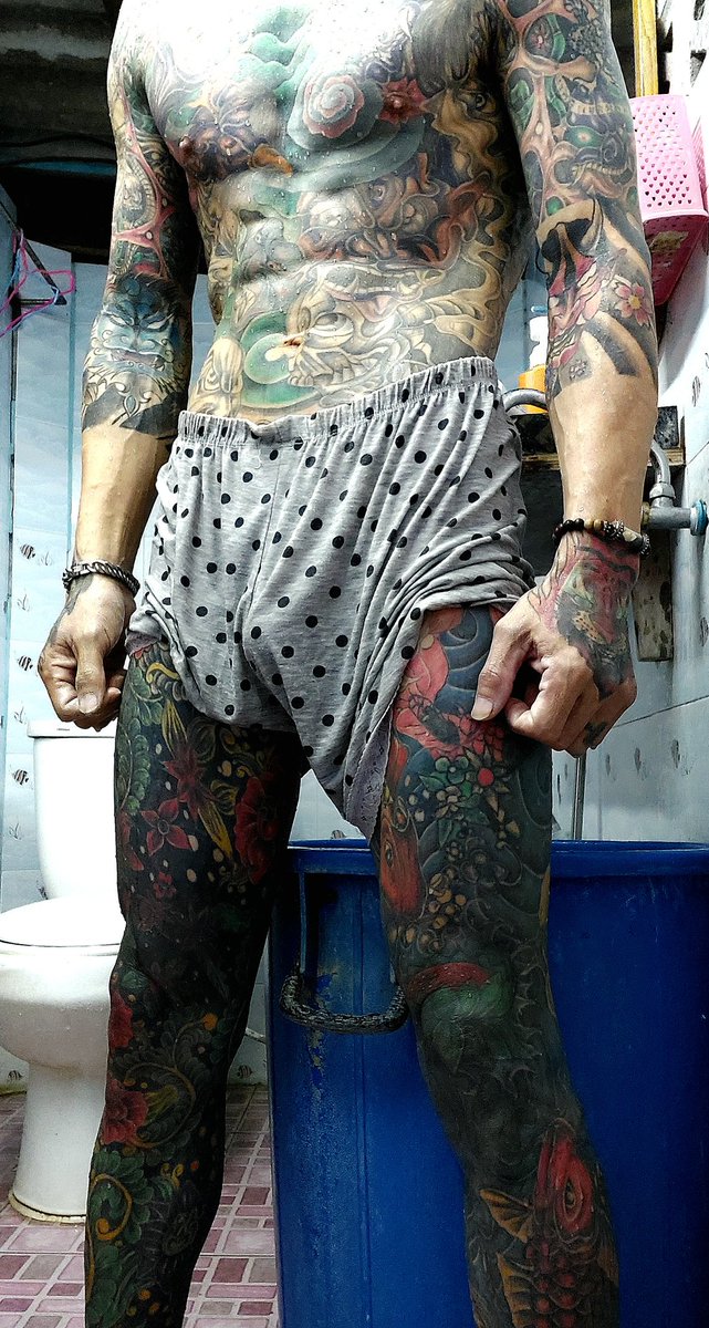 Tattooed_Fit's tweet photo. : ก่อนเข้าก็เเฉะพอได้เข้ามาเเล้วเปียกเลยทีนี่:,,😁😁 https://t.co/FmZZx0rbAx