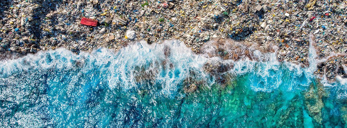 BelgiumAddis's tweet image. 🌍 On #WorldEnvironmentDay, Belgium urges action against plastic pollution! 🚯
🔹 400M+ tons plastic produced yearly
🔹 &amp;lt;10% recycled
🔹 11M tons pollute our waters
🔹 50,000+ plastic particles per person annually
Let's #RefuseReduceReuseRecycle &amp;amp; protect our planet!📷Parilov