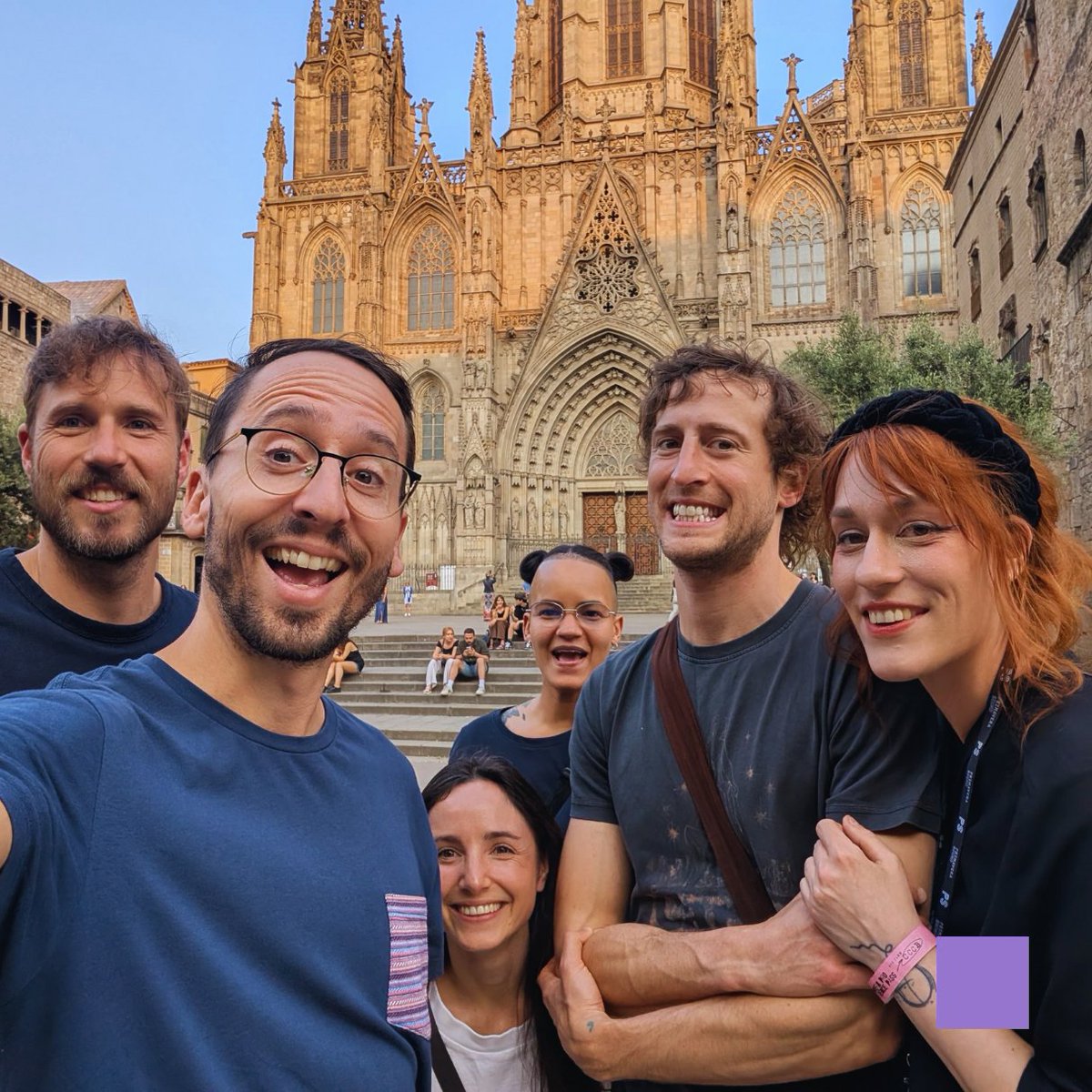 The SubmitHub team says a big ¡HOLA! from sunny Barcelona 🇪🇸☀️ We're sending loads of good vibes your way 💜 P.S. If we’re a bit slower to reply, we might just be busy... having fun 😉